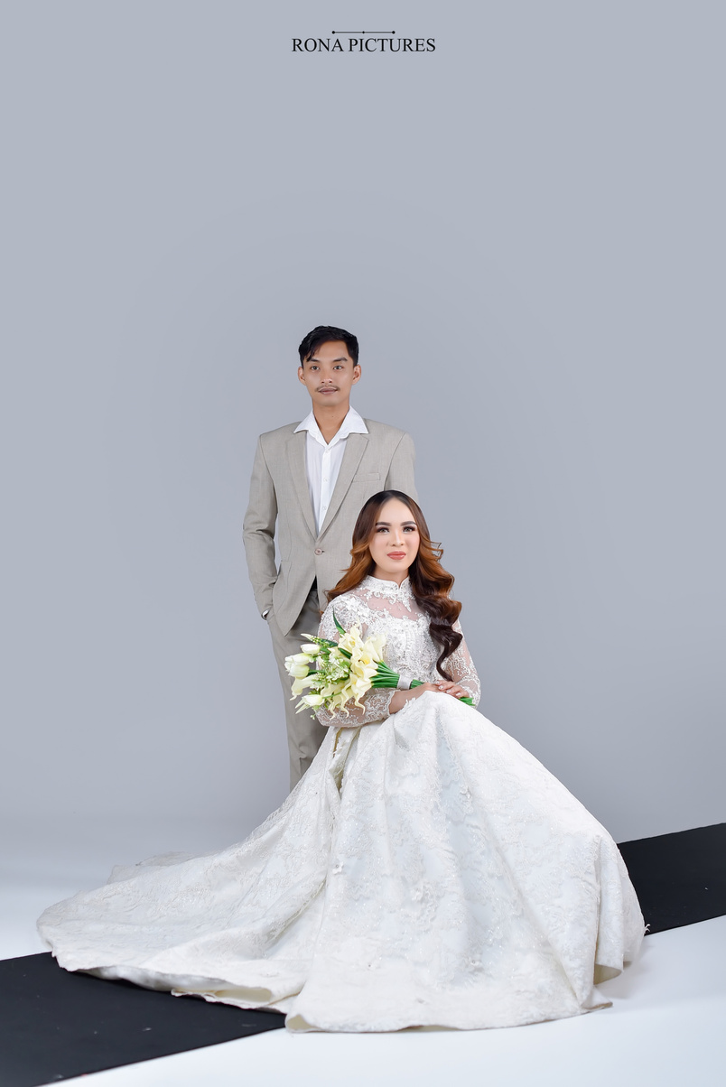 Fairytale Pure White Balcony Gown
